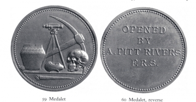 Front and back of one of Pitt-Rivers tokens 1971.30.5