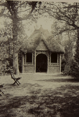 Yak's Quarter, Larmer Gardens