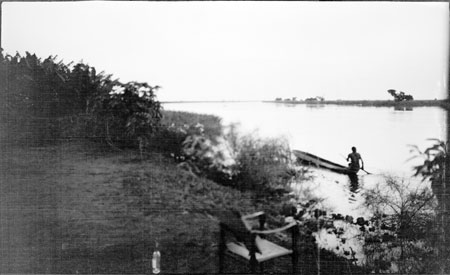 Nuer dug-out canoe