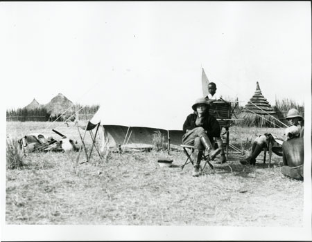 Officials in Nuerland