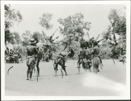 Zande abinza (witchdoctors) dancing