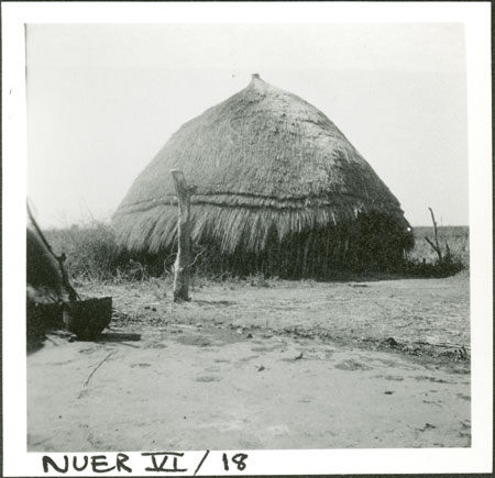 Nuer byre