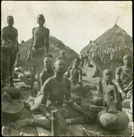 Mandari Kbora women in homestead