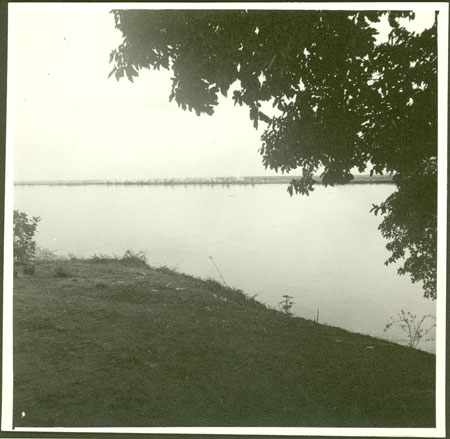 Mandari dry season lagoon