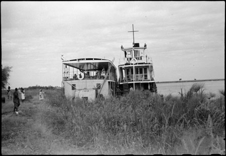 Nile paddle steamer