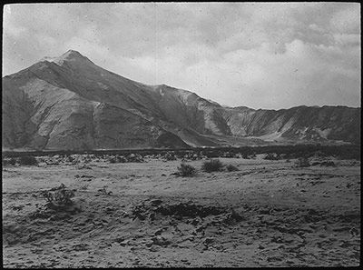 River bed in winter from Dekyi Lingka