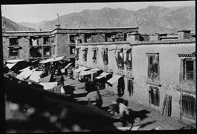 Trumsigang, Lhasa