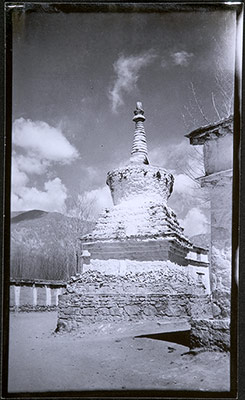 Reliquary monument on the Lingkhor path in Lhasa
