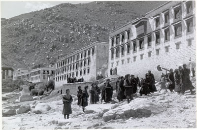 The Mission leaves Drepung Monastery