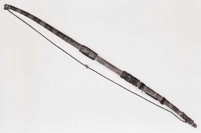 Slender bow (1904.56.1)