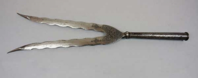 Bident spear head (1911.29.6)