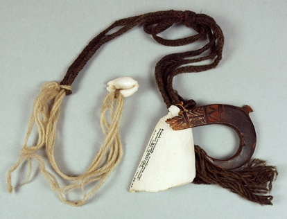 Pitt Rivers Museum Body Arts | Turtle-shell pendant