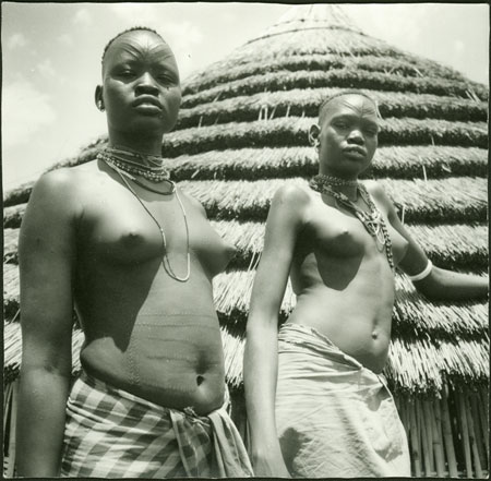 Portrait of Mandari girls